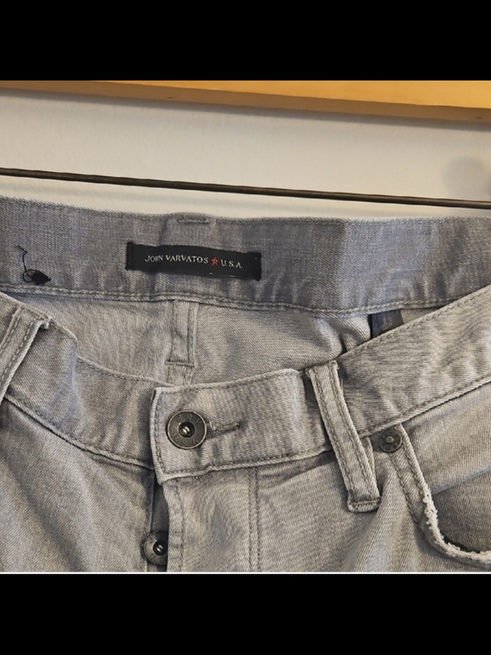 John Varvatos Slim Men’s Jeans in Light Gray Wash